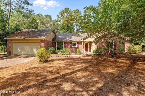 11 Sunset Dr, Whispering Pines, NC 28327