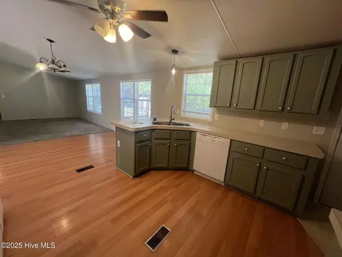 Living - 124 Waterview Dr, Grandy, NC 27939 photo 1 of 5