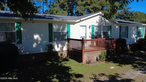124 Waterview Dr, Grandy, NC 27939