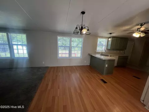 Living - 124 Waterview Dr, Grandy, NC 27939 photo 2 of 5