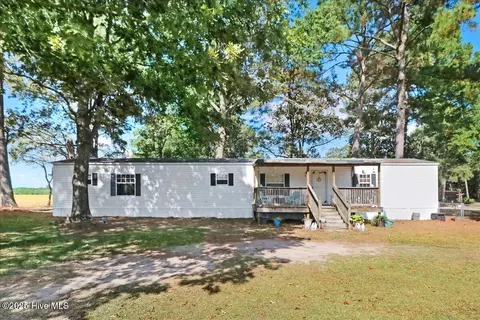 815 Parkstown Rd, La Grange, NC 28551
