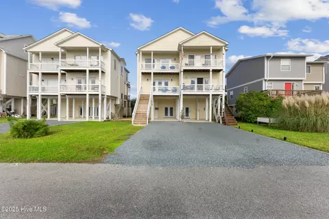 114 Sea Oaks Ct, North Topsail Beach, NC 28460