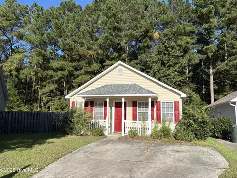 113 Gladiola Dr, New Bern, NC 28562