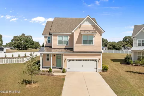 109 Firefly Cir, Cedar Point, NC 28584