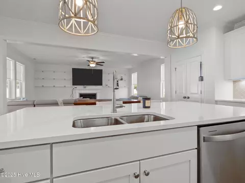 109 Firefly Cir, Cedar Point, NC 28584 photo 8