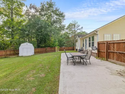 208 Demetrius Ct, Hubert, NC 28539 photo 13
