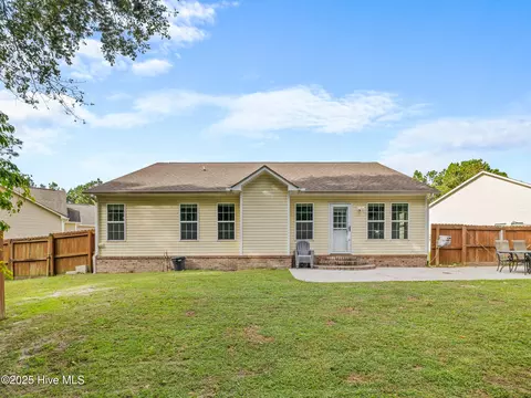 208 Demetrius Ct, Hubert, NC 28539 photo 8