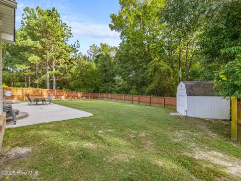 208 Demetrius Ct, Hubert, NC 28539 photo 15