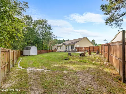 208 Demetrius Ct, Hubert, NC 28539 photo 9