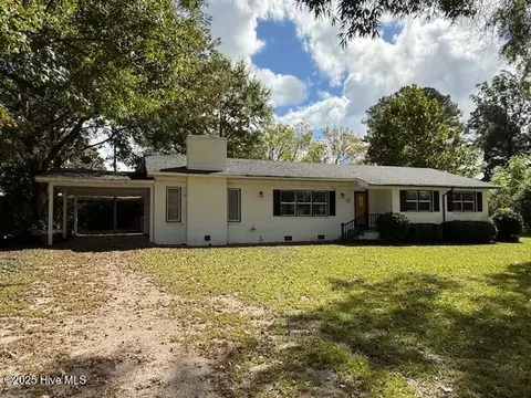 507 Gertrude Ave, Pollocksville, NC 28573