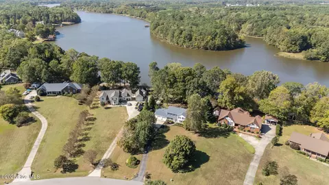 6992 Riverpoint Rd, Elm City, NC 27822