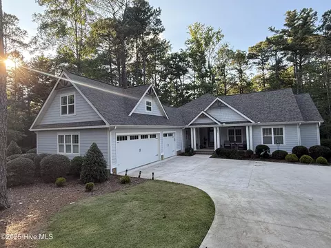101 Stoneykirk Dr, Pinehurst, NC 28374 photo 2