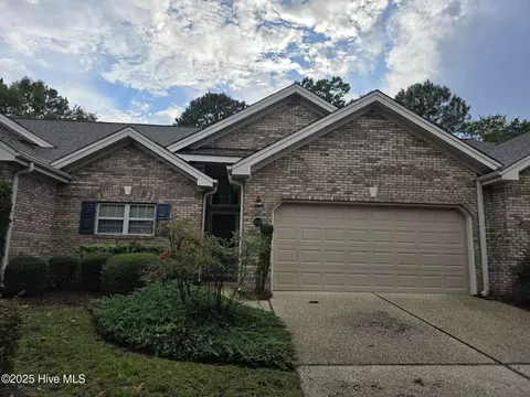 4432 Regent Dr, Wilmington, NC 28412
