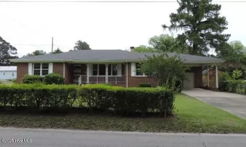 1702 Clark Ave, New Bern, NC 28560