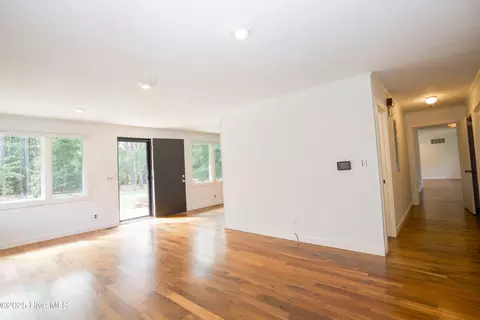 Living - 100 Beaver Ln, Pinehurst, NC 28374 photo 8 of 8