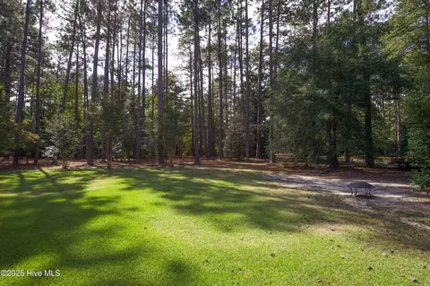 Exterior - 100 Beaver Ln, Pinehurst, NC 28374 photo 6 of 9