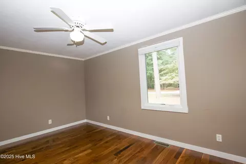 Bedroom - 100 Beaver Ln, Pinehurst, NC 28374 photo 11 of 11