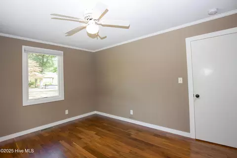 Bedroom - 100 Beaver Ln, Pinehurst, NC 28374 photo 9 of 11