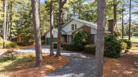 4 Inverness Pl, Pinehurst, NC 28374 photo 4