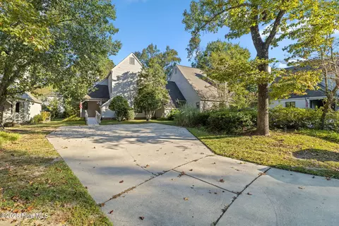 305 Saint Annes Moor, Wilmington, NC 28412