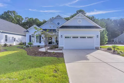 547 Moss Lake Ln, Holly Ridge, NC 28445