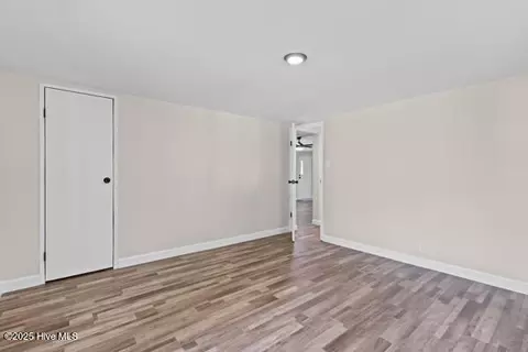 Bedroom - 1320 Sloop Point Rd, Hampstead, NC 28443 photo 1 of 2