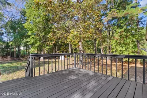Exterior - 1320 Sloop Point Rd, Hampstead, NC 28443 photo 3 of 5