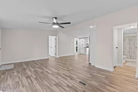 Living - 1320 Sloop Point Rd, Hampstead, NC 28443 photo 3 of 4