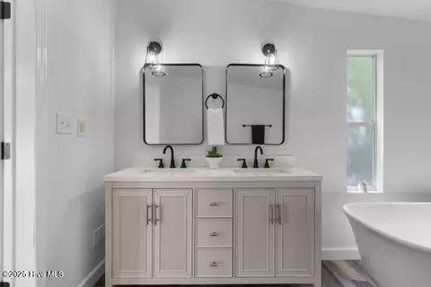 Bath - 1320 Sloop Point Rd, Hampstead, NC 28443 photo 1 of 3