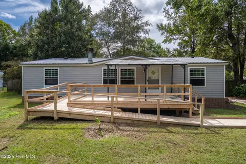 133 Remington Rd, Rocky Point, NC 28457