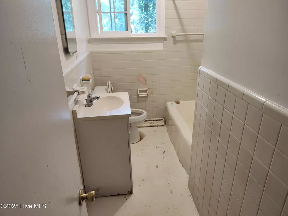 Bath - 355 S Peach St, Pinebluff, NC 28373 photo 2 of 2