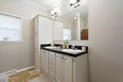 152 Crystal Ct, Hampstead, NC 28443 photo 22