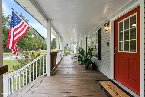 152 Crystal Ct, Hampstead, NC 28443 photo 6