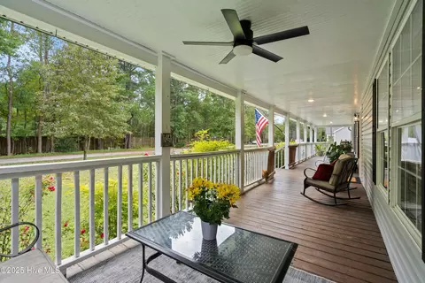 152 Crystal Ct, Hampstead, NC 28443 photo 8