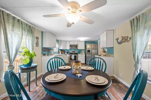 Dining - 618 Creek Dr, Hampstead, NC 28443 photo 5 of 5
