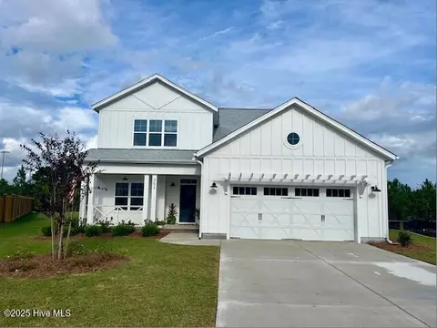 353 Bluebird Ln, Hampstead, NC 28443