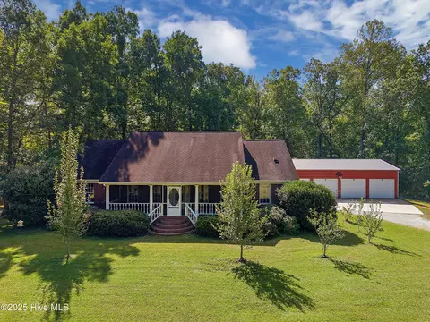 4449 Kershaw Rd, Oriental, NC 28571