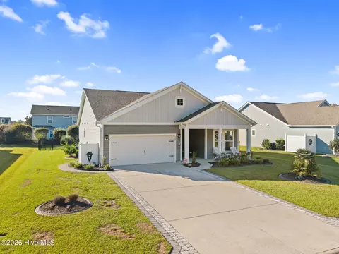 587 Dellcastle Ct NW, Calabash, NC 28467