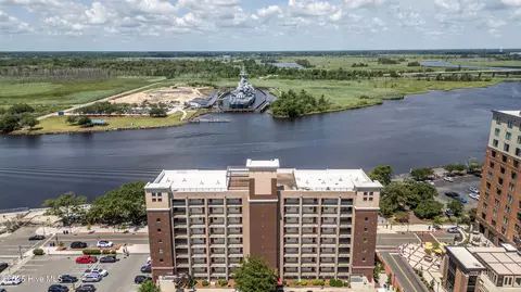 106 N Water St #702, Wilmington, NC 28401