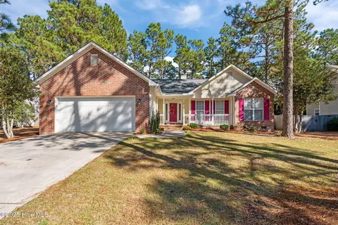 40 Sawmill Rd W, Pinehurst, NC 28374 photo 2