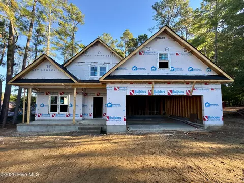 144 Tower St, Southern Pines, NC 28387