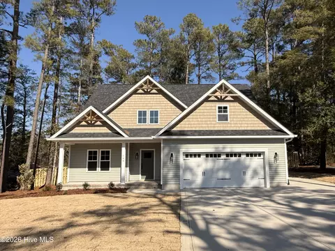 144 Tower St, Southern Pines, NC 28387