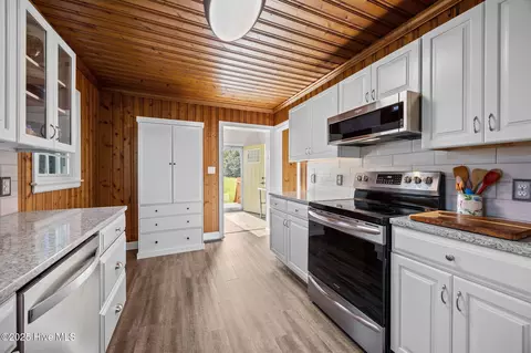 Kitchen - 1131 Post Rd, Bath, NC 27808 photo 3 of 6