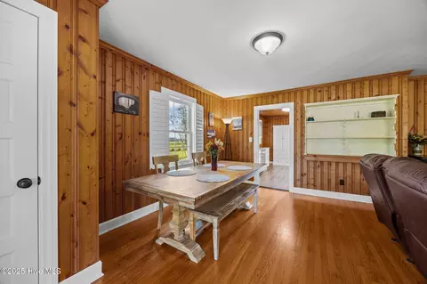 Dining - 1131 Post Rd, Bath, NC 27808 photo 3 of 4