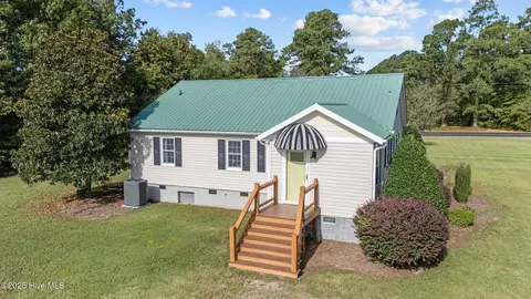 Exterior - 1131 Post Rd, Bath, NC 27808 photo 13 of 14