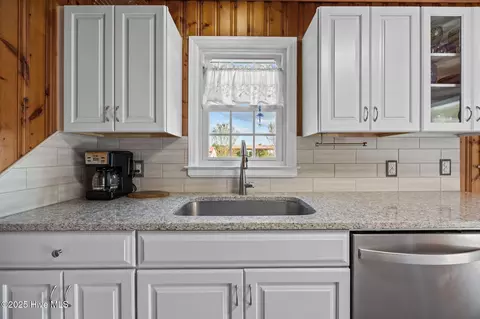Kitchen - 1131 Post Rd, Bath, NC 27808 photo 6 of 6