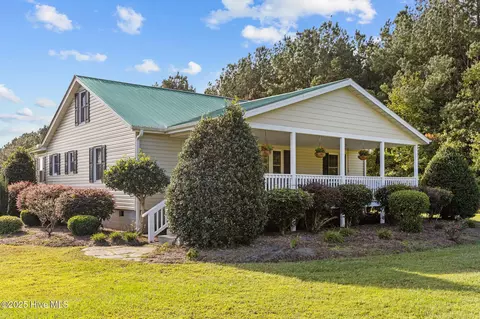 Exterior - 1131 Post Rd, Bath, NC 27808 photo 5 of 14