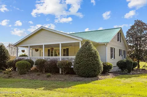 Exterior - 1131 Post Rd, Bath, NC 27808 photo 4 of 14