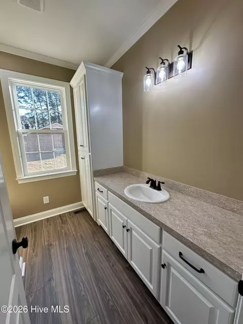 100 Chris St, Mount Olive, NC 28365 photo 18
