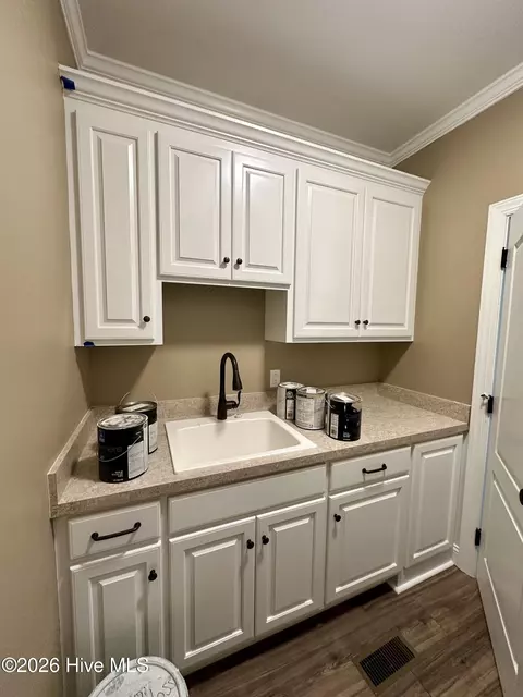 100 Chris St, Mount Olive, NC 28365 photo 21